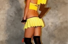 Jessica Nigri Pikachu costume 03