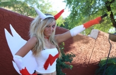 Jessica Nigri Zangoose costume 07